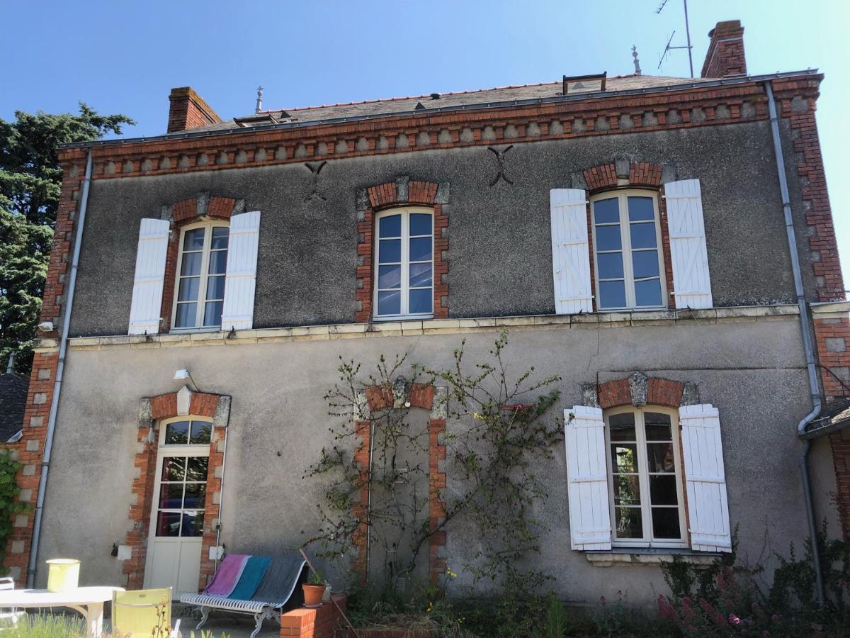 Chambres D'Hotes - Ancienne Ecole St Joseph Chanzeaux Exterior photo