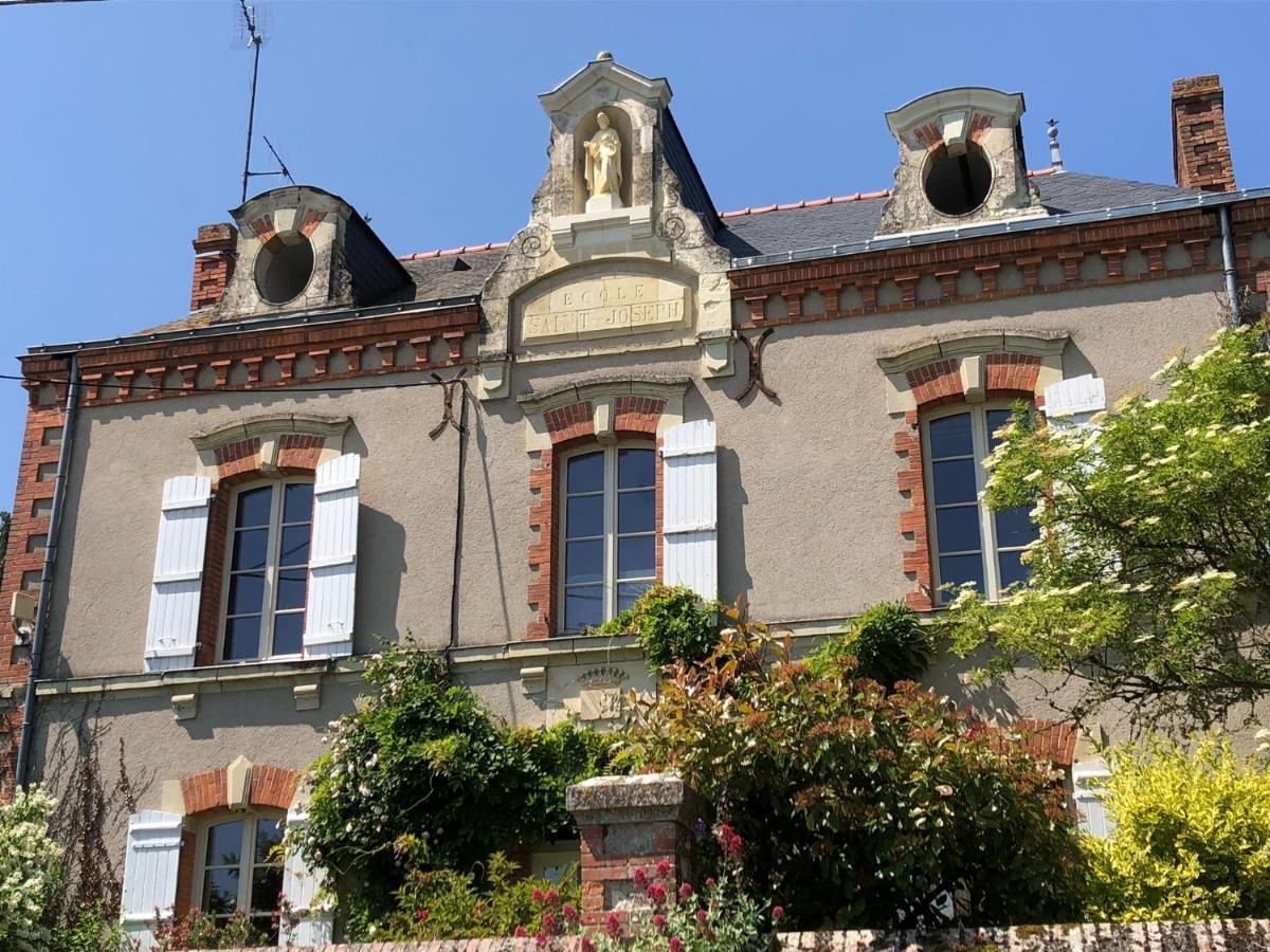Chambres D'Hotes - Ancienne Ecole St Joseph Chanzeaux Exterior photo